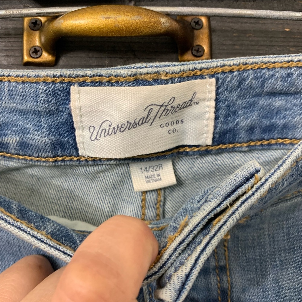 Universal Thread Jeans - Picture 4 of 6
